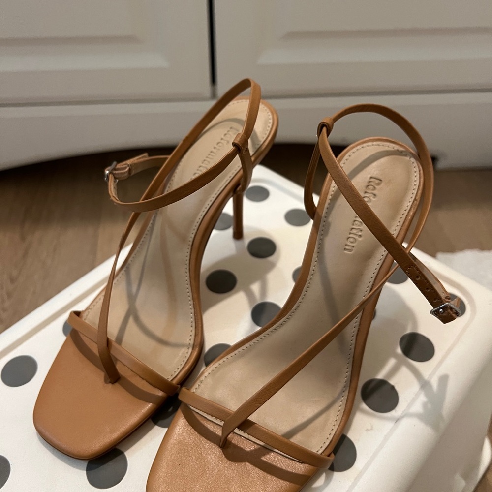Reformation Ivy Heels Color Nude/Naked Size 6.5